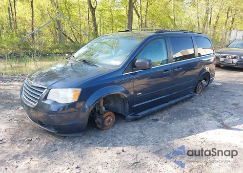 2008 Chrysler Town & Country Touring from USA, damaged, VIN 2A8HR54P38R840751